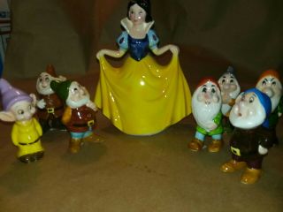 Vintage Walt Disney Productions Ceramic Snow White & 7 Dwarfs Figurines 2