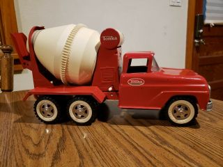 Vintage Tonka Truck.  Concrete Cement Mixer Truck.  Early 1960s. 3
