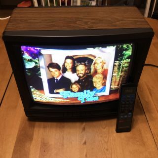 Vintage 1990’s 1992 90’s 13 " Color Crt Tv Television Woodgrain Total Remote