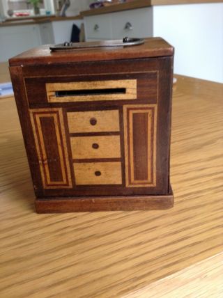 Old Vintage Small Wooden/treen Box/money Box 8cm