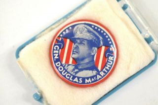 Vintage Gen.  Douglas Macarthur Pin,  1940s Pinback Button