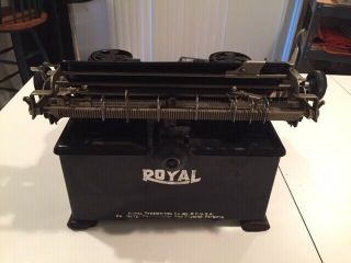 Vintage Royal Model 10 Typewriter 1930 Beveled Window Panes Both Sides,  X - 790983 3