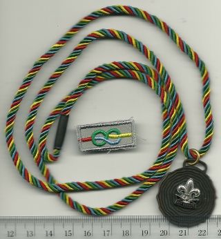 Scouts Canada Long Service Medal And Uniform Emblem