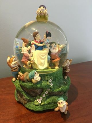 Rare Disney Snow White Seven Dwarfs " Someday My Prince Will Come " Snow Globe