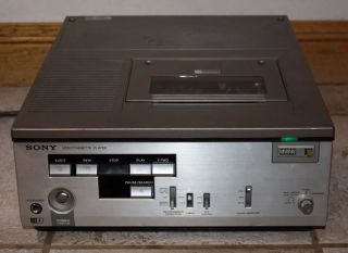 Vintage Sony Betamax Video Cassette Player Vcr Portable Model Slp - 303