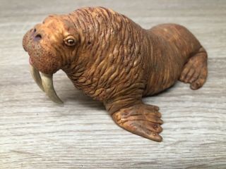 Safari Ltd Walrus Adult Animal Figure Toy 2004 Retired