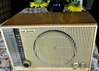 Vintage 1950’s Zenith Am/fm Tube Radio C845 L Wood - Grain Vintage Awesome Shape