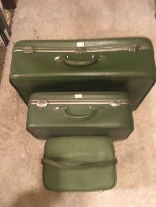 Vintage Amelia Earhart Luggage Set