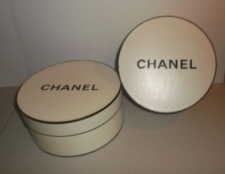 2 CHANEL Vintage Round Gift boxes Hat / Purse Box Great for Display 3