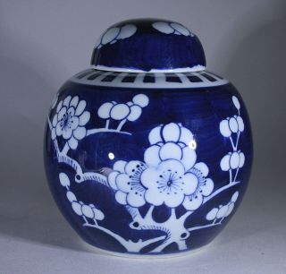 Antique Chinese Blue & White Ginger Jar And Cover