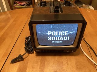 Vintage 1980’s Retro Rca Playmate 9 Portable Black & White Ac/dc Crt Tv Set