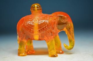Exquisite Gum Collectible China Handwork Carved Elephant Unique Snuff Bottle