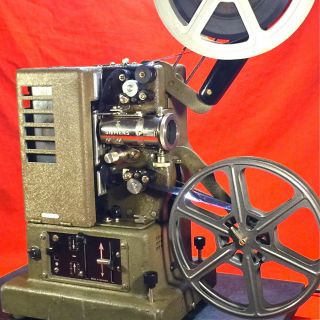 VINTAGE SIEMENS 16mm SILENT PROJECTOR - READY FOR A SHOW 2