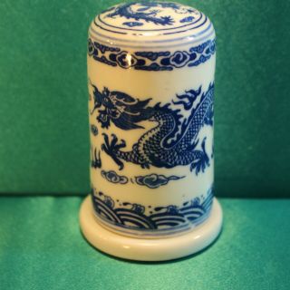 Vintage Antique Asian Chinese Dragon Blue White Porcelain 3.  5 " Box Signed Marks