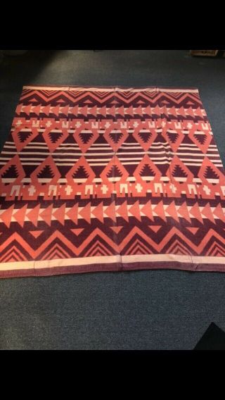 VTG 1940 - 50’ Camp / Beacon Blanket.  Native American Pattern Vintage Blanket 2