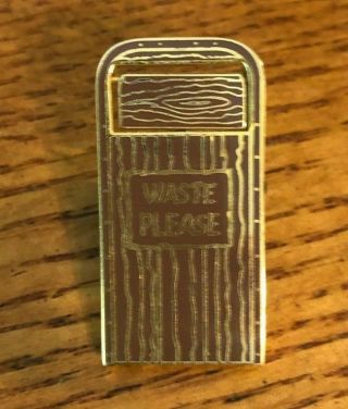 Disneyland Frontierland Waste Please Trash Can Cast Excl.  L.  E.  Hinged Lid Pin