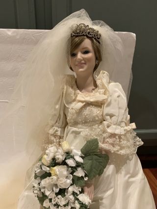 Danbury Princess Diana Royal Wedding Bride Porcelain Doll With 5 Foot Train