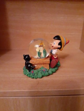Disney Pinocchio Enesco Mini Snow Globe 2
