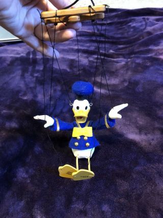 Walt Disney Donald Duck String Puppet with Action Frame Control 2
