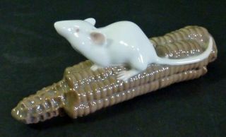 Vintage 1st Quality Royal Copenhagen Porcelain Hand Painted Mouse,  Corn Cob 512