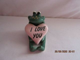 Vintage " I Love You " Pottery Sitting Frog By Janice Hester,  1979,  Signed