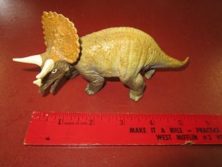 Wild Safari Dinsoaur Model Triceratops Ultra Rare Tan Coloring