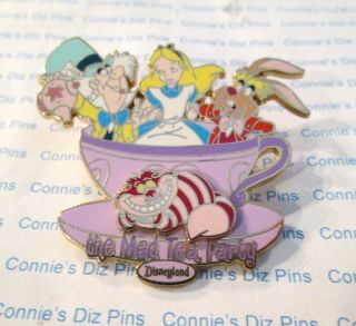 Alice Cheshire Cat Hare - Mad Hatter Tea Party Cup - Dlr Ride 2008 3d Disney Pin