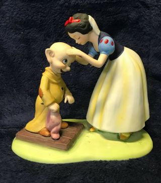 Walt Disney Production Ceramic Porcelain Figurine Snow White And Dopey