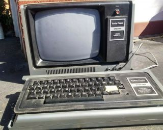 Vintage Computer Trs - 80 Radio Shack Monitor