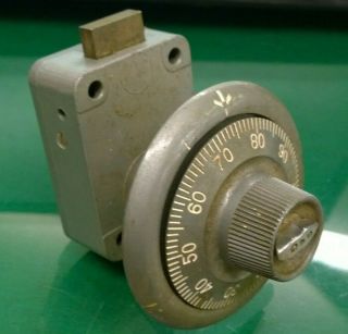Vintage Sargent & Greenleaf Group 1 Combination Safe Lock Vault Dial 8400