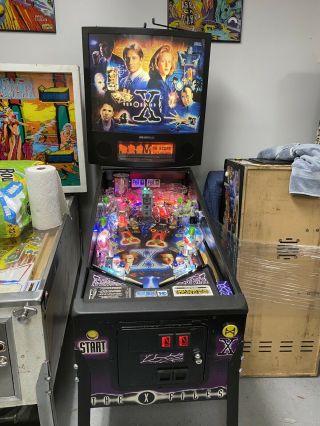 Stern The X Files Pinball Machine Fox Scully Leds Aliens
