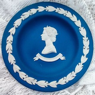 Vintage Wedgwood Jasperware Silver Jubilee Commemorative Plate 1977 Royal Blue