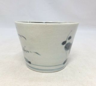 B367: Japanese really old KO - IMARI blue - and - white porcelain cup SOBA - CHOKO 3