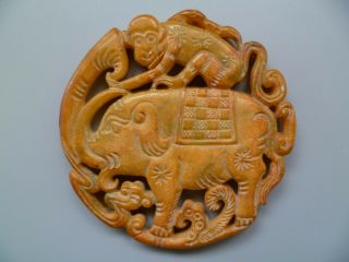 Collect Ancient China Old Jade Carving Auspicious Elephant Pendant Decoration