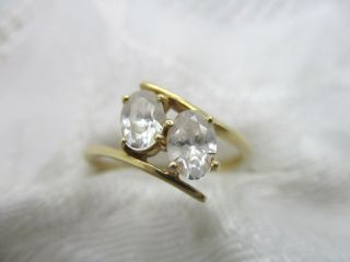 Vintage Estate 14k Solid Yellow Gold 2.  1 Gr.  Ring Clear Oval Cz Stones Sz.  8 1/2