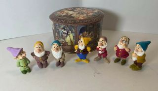 Vintage Snow White And The Seven Dwarves Tin Walt With Dwarves Figurine Toys