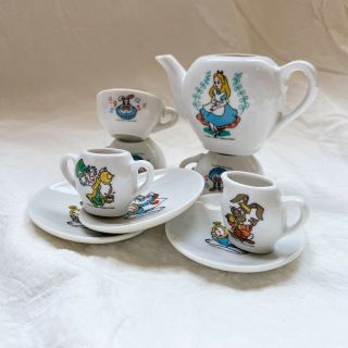 Vintage 9 Pc Disney Alice In Wonderland Tea Party Set Mad Hatter White Rabbit