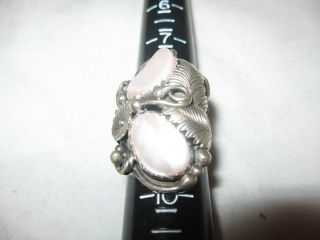 Vtg.  Native American Navajo Sterling Silver Mother Of Pearl Ring Signed Rm 9