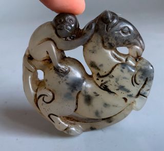 China Collectable Handwork Old Jade Carve Monkey Ride Horse Auspicious Pendants