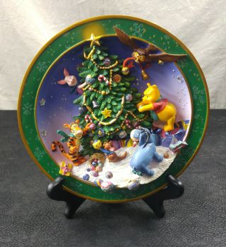Disney An Enchanted Christmas Collector Plate Winnie The Pooh 1681 / 5000
