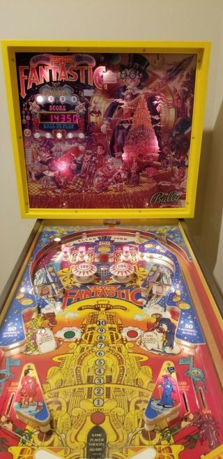 Elton John Captain Fantastic Bally Pinball Machine 1976