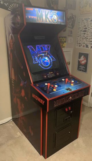 Rare Dedicated Mortal Kombat 3 Arcade Cabinet 1995