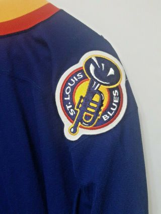Vtg Center Ice CCM St.  Louis Blues Authentic NHL Jersey Fight Strap Size 44 EUC 3