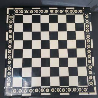Vintage Bone Chess Set With Inlayed And Red Lined Carry Box / Board