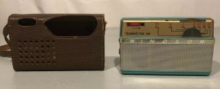 Vintage Green Windsor 6t - 220 Transistor Six Radio 6 W/ Leather Pouch Not