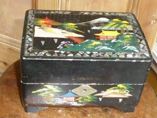 Charming Vintage Japanese Lacquered And Inlaid Musical Jewellery Chest 1950’s