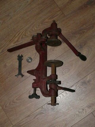 Vintage Heavy Duty Cast Iron Hand Crank Home Canning Seamer Sealer Can 2