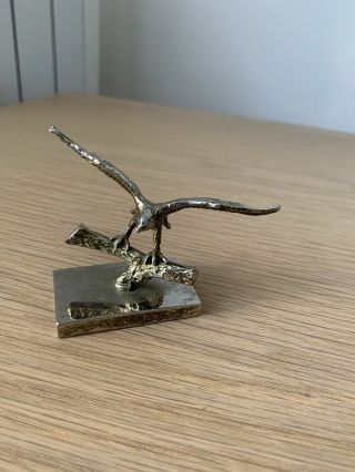 Aigle Sur La Figurine De Branche Vintage