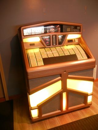 Rowe Jukebox With Sd/usb/line In & Bluetooth