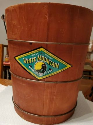 Vintage 4 Qt.  White Mountain Ice Cream Freezer Bucket Only